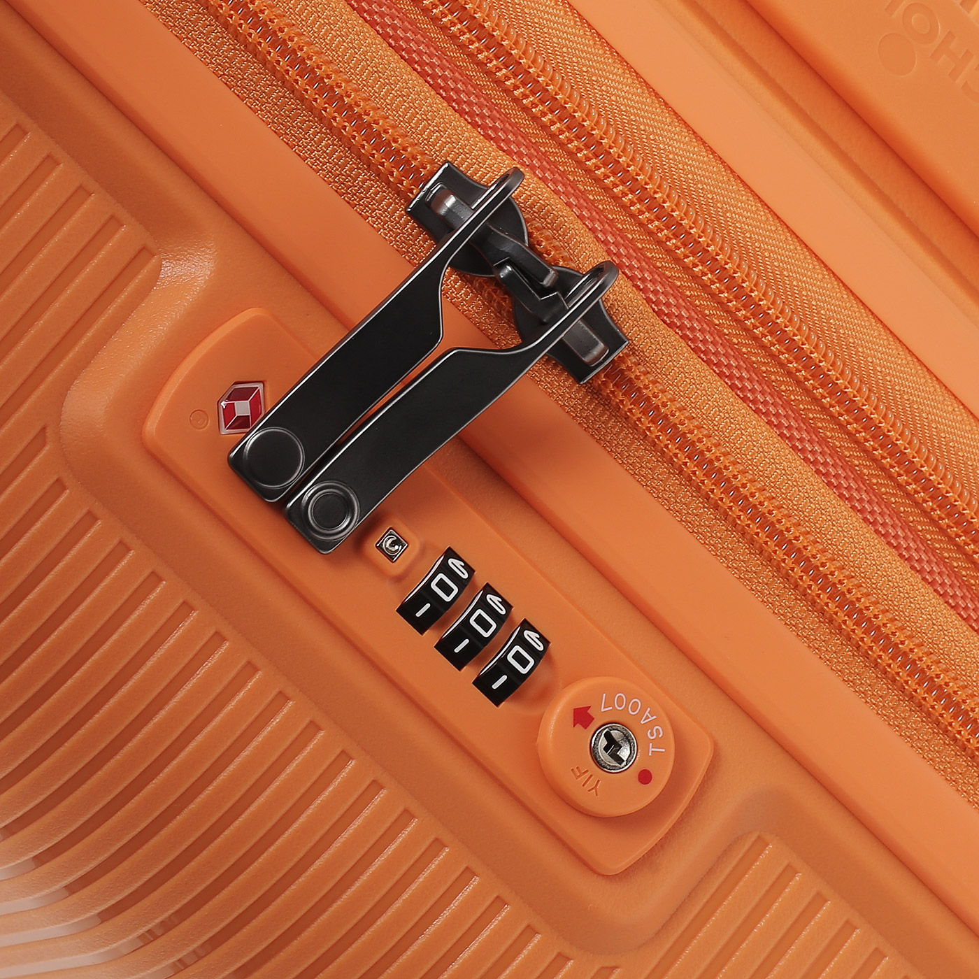 Чемодан маленький S из полипропилена Echolac Forza